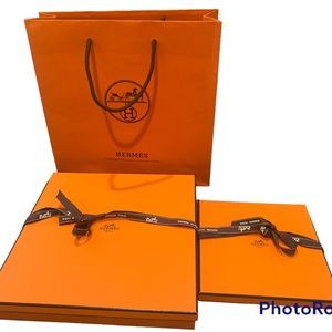 New good condition Hermes empty box with Hermes ribbon